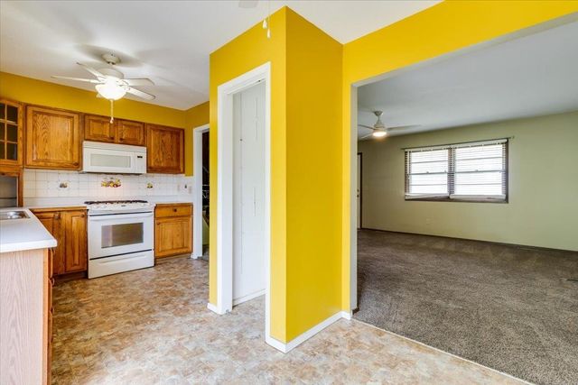 400 N Hickory, Valley Center, KS 67147