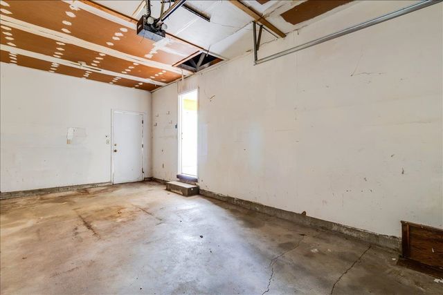 400 N Hickory, Valley Center, KS 67147