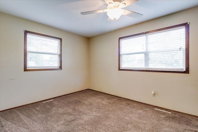 400 N Hickory, Valley Center, KS 67147
