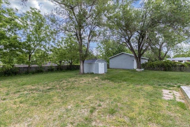 400 N Hickory, Valley Center, KS 67147