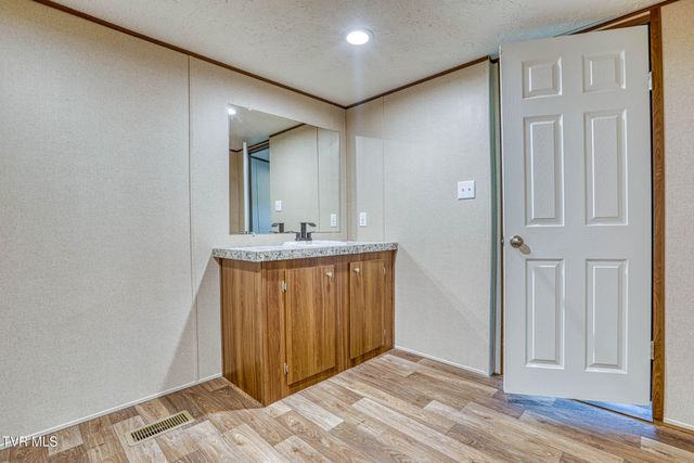 148 Walker Cemetery Road, Bulls Gap, TN 37711