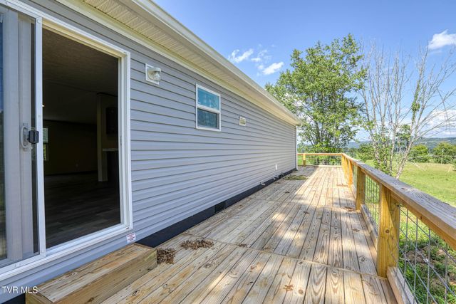 148 Walker Cemetery Road, Bulls Gap, TN 37711