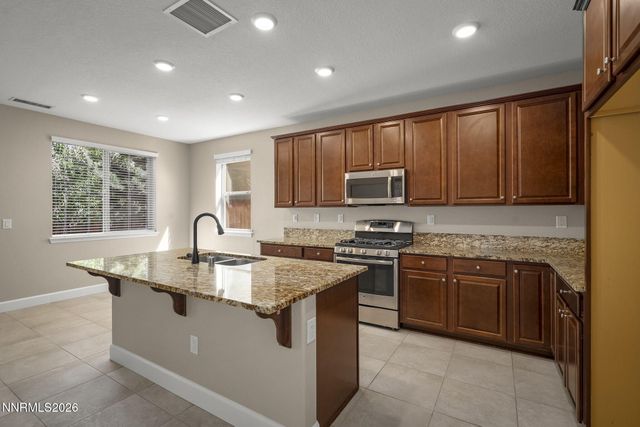 1670 Samantha Crest Trail, Reno, NV 89523