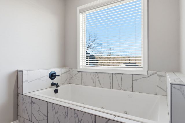 694 Nels Adams Rd, Dickson, TN 37055