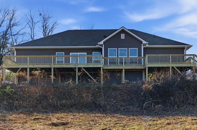 694 Nels Adams Rd, Dickson, TN 37055