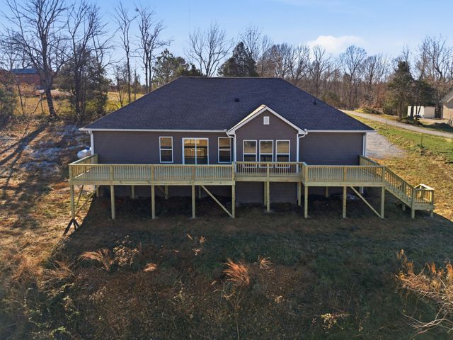 694 Nels Adams Rd, Dickson, TN 37055