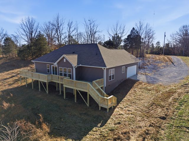 694 Nels Adams Rd, Dickson, TN 37055