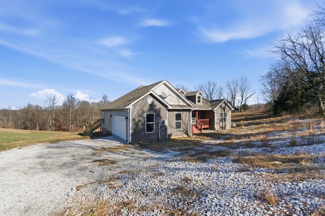 694 Nels Adams Rd, Dickson, TN 37055
