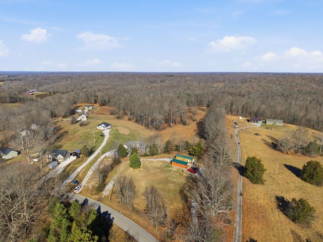 694 Nels Adams Rd, Dickson, TN 37055