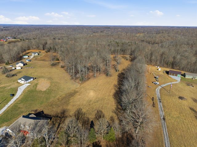 694 Nels Adams Rd, Dickson, TN 37055