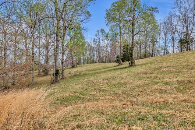 694 Nels Adams Rd, Dickson, TN 37055