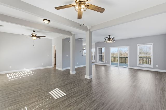 694 Nels Adams Rd, Dickson, TN 37055