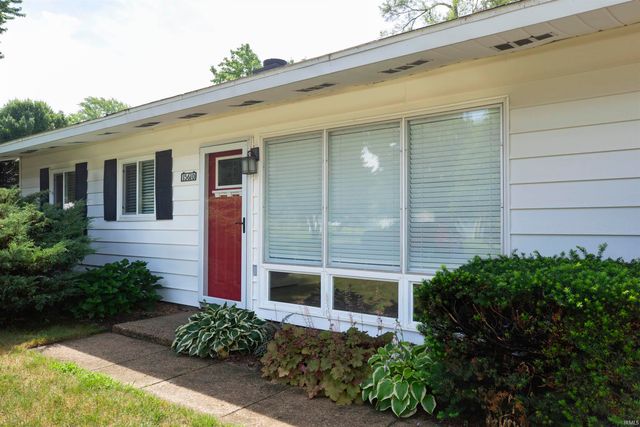 15610 Hamilton Street, Granger, IN 46530