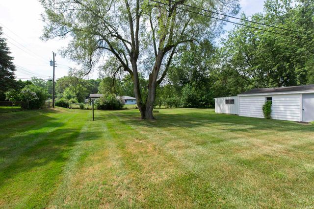 15610 Hamilton Street, Granger, IN 46530