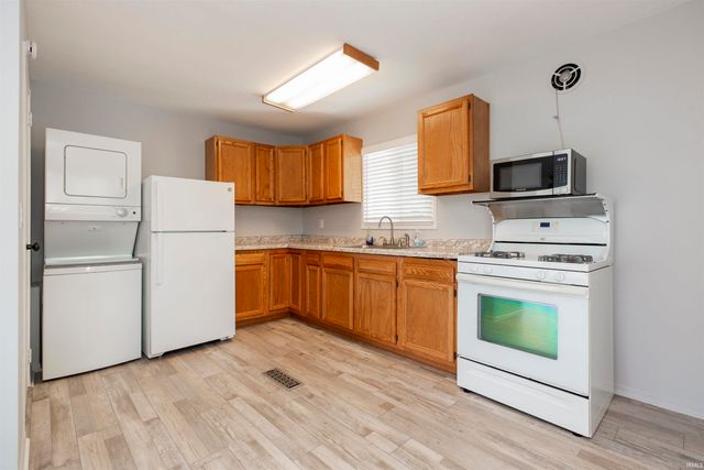 15610 Hamilton Street, Granger, IN 46530