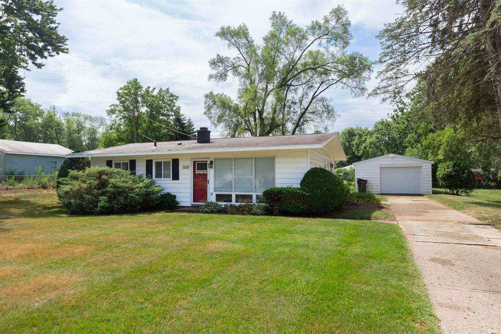 15610 Hamilton Street, Granger, IN 46530