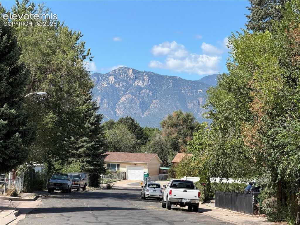 4460 Carolyn Drive, Colorado Springs, CO 80916 — photo 2