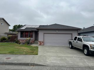 1896 Brandi Lane, Fortuna, CA 95540