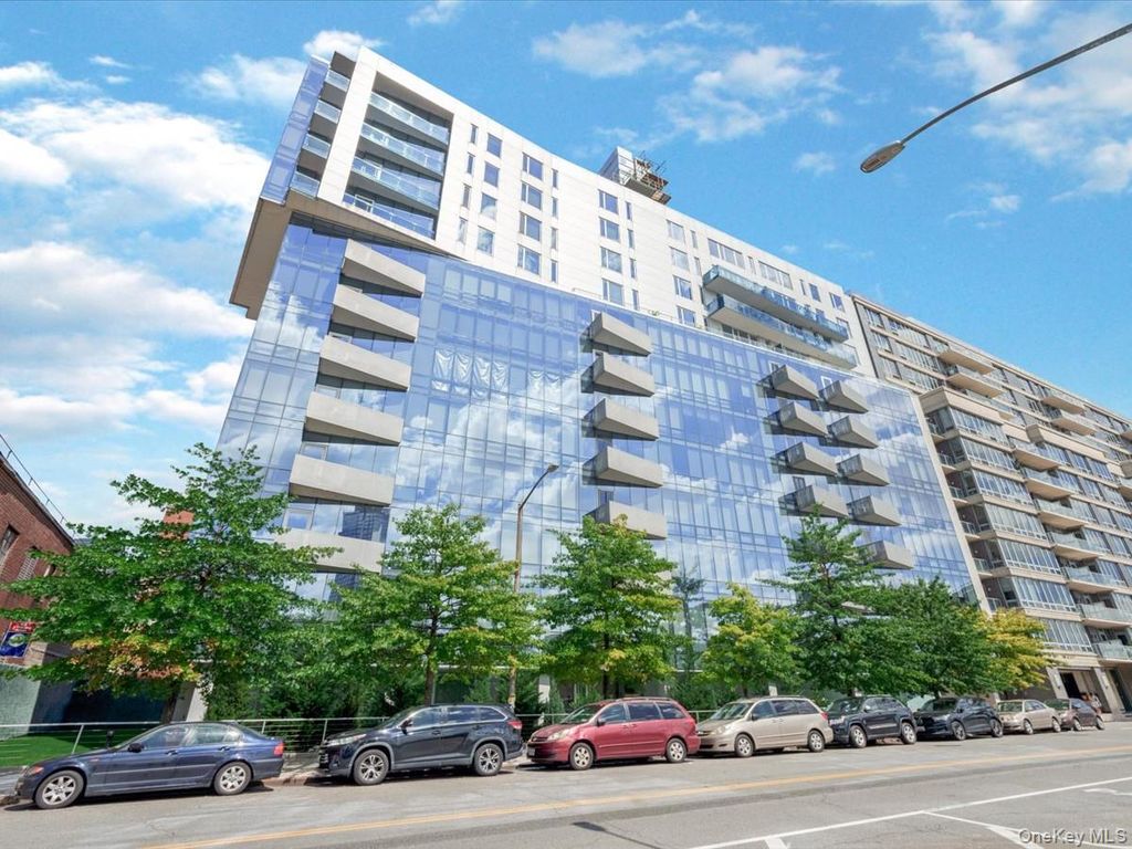 519 Borden Avenue 1H, Long Island City, NY 11101 — exterior