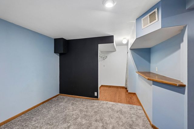 2920 Florida Avenue S, Saint Louis Park, MN 55426