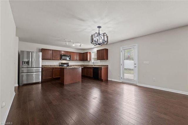 3423 Anita Glen Drive, Greensboro, NC 27405