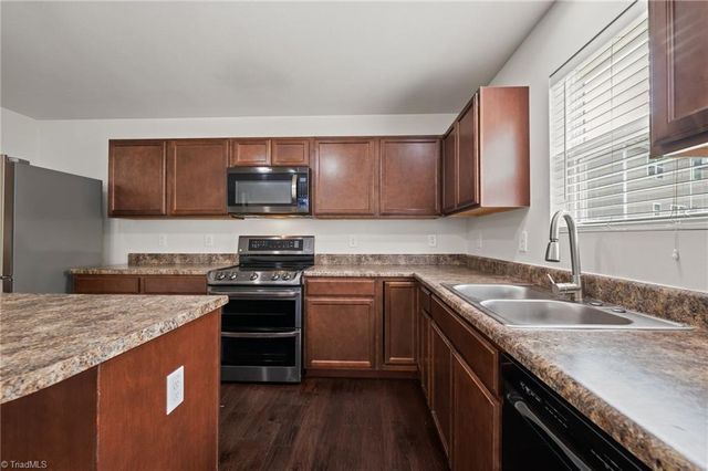 3423 Anita Glen Drive, Greensboro, NC 27405