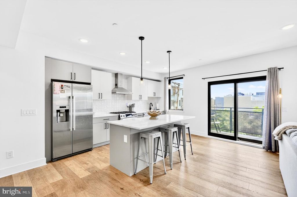 1801 FAIRMOUNT AVE #- UNIT 303, PHILADELPHIA, PA 19130 — exterior
