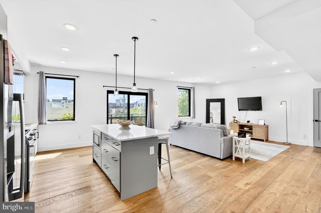 1801 FAIRMOUNT AVE #- UNIT 303, PHILADELPHIA, PA 19130 — photo 5