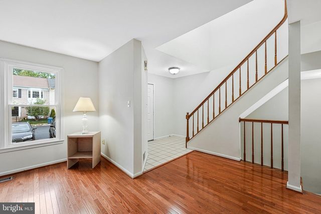 5175 GLEN MEADOW DR, Centreville, VA 20120
