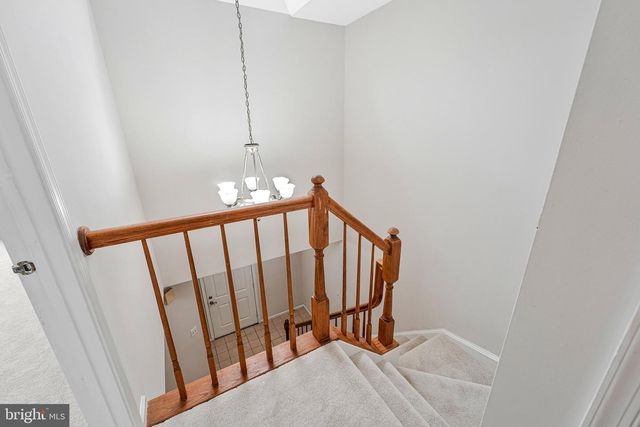 5175 GLEN MEADOW DR, Centreville, VA 20120