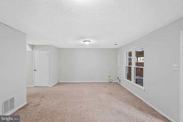 5175 GLEN MEADOW DR, Centreville, VA 20120