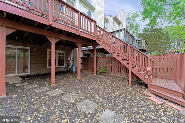 5175 GLEN MEADOW DR, Centreville, VA 20120