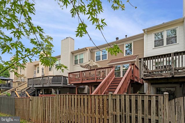 5175 GLEN MEADOW DR, Centreville, VA 20120