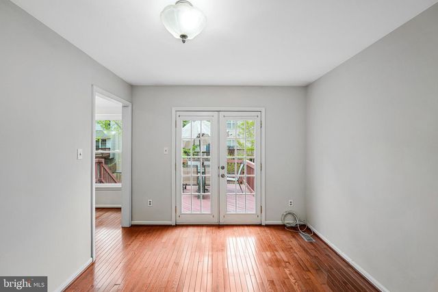 5175 GLEN MEADOW DR, Centreville, VA 20120