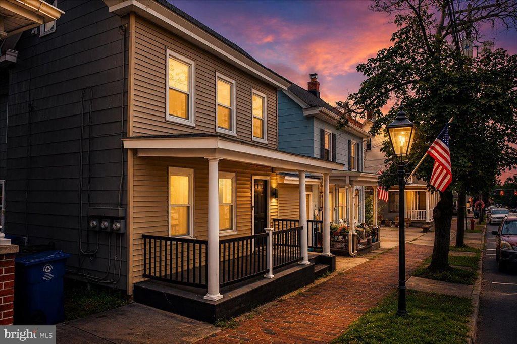 60 HANOVER ST, PEMBERTON, NJ 08068 — exterior
