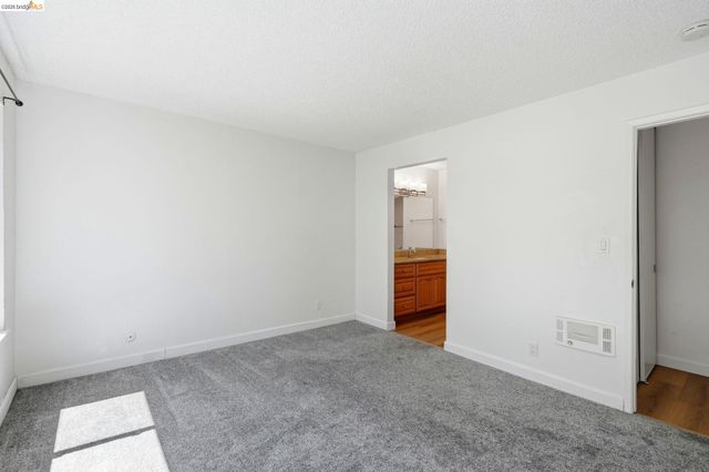 955 Shorepoint Ct 208, Alameda, CA 94501