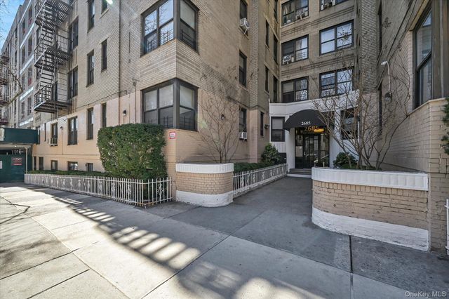 2685 Creston Avenue 1-E, Bronx, NY 10468