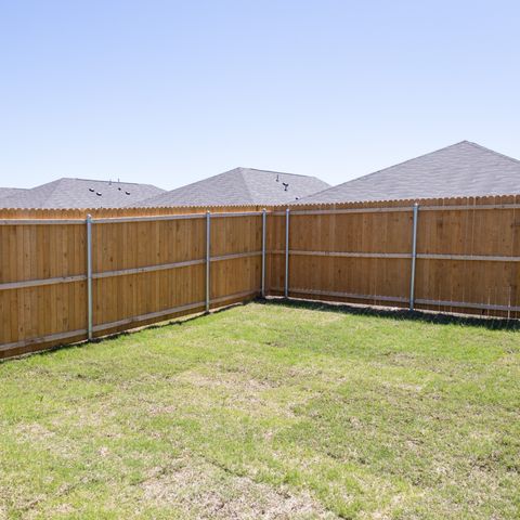 1012 Mountain Laurel Road, Princeton, TX 75407