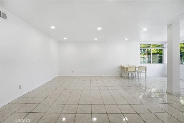 5301 Balboa Boulevard F7, Encino, CA 91316