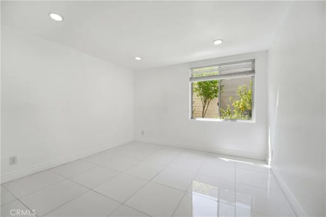 5301 Balboa Boulevard F7, Encino, CA 91316