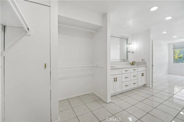 5301 Balboa Boulevard F7, Encino, CA 91316