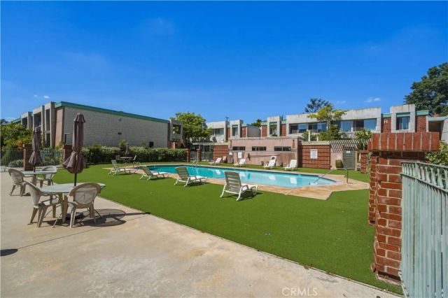 5301 Balboa Boulevard F7, Encino, CA 91316