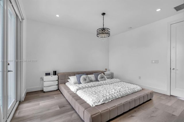 6348 NW 104th Ct, Doral, FL 33178