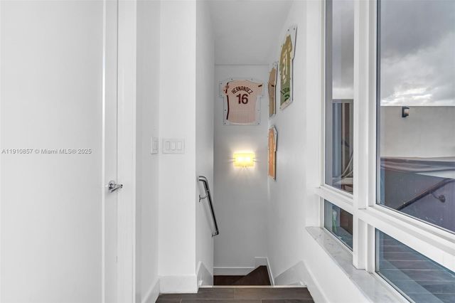 6348 NW 104th Ct, Doral, FL 33178