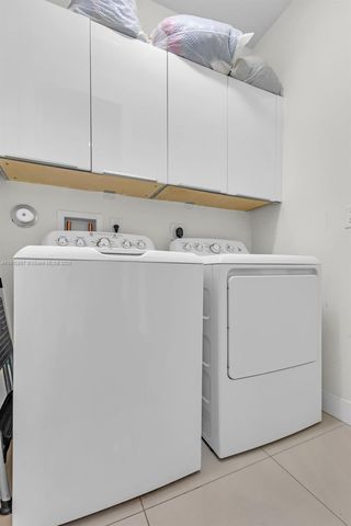 6348 NW 104th Ct, Doral, FL 33178