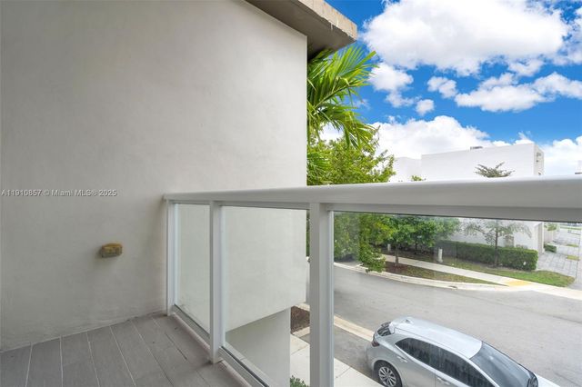 6348 NW 104th Ct, Doral, FL 33178