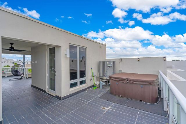 6348 NW 104th Ct, Doral, FL 33178