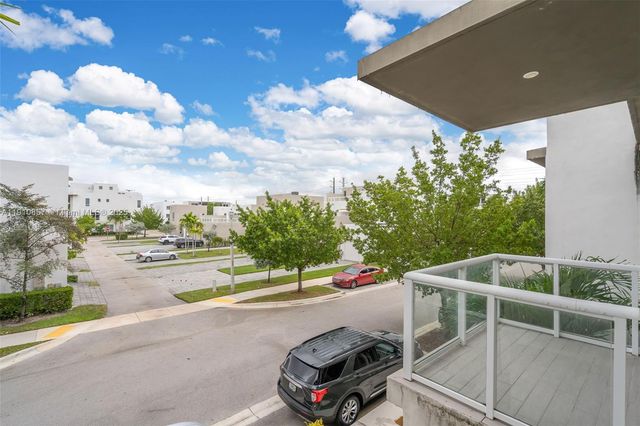 6348 NW 104th Ct, Doral, FL 33178