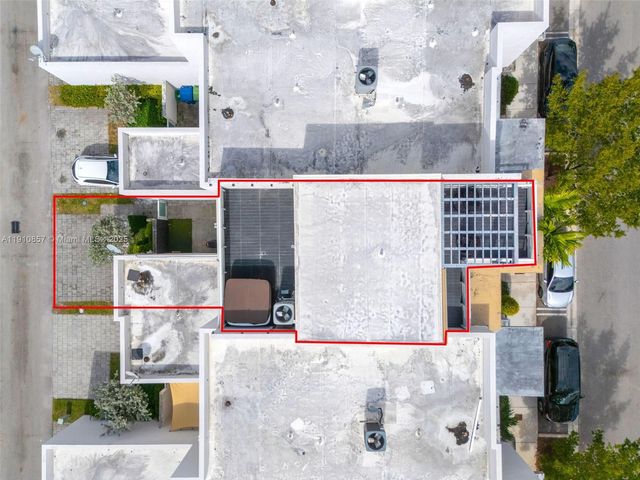 6348 NW 104th Ct, Doral, FL 33178