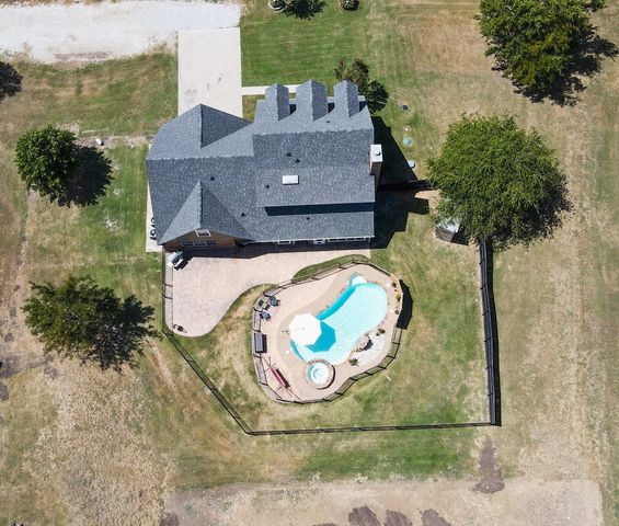 13508 Deussen Road, Ponder, TX 76259